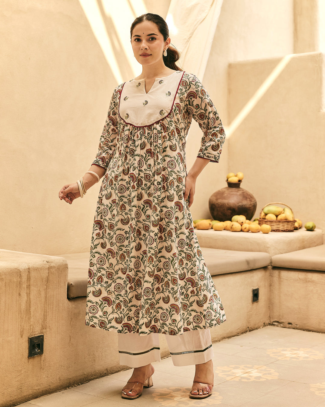 Liza White Cotton Printed kurta Set