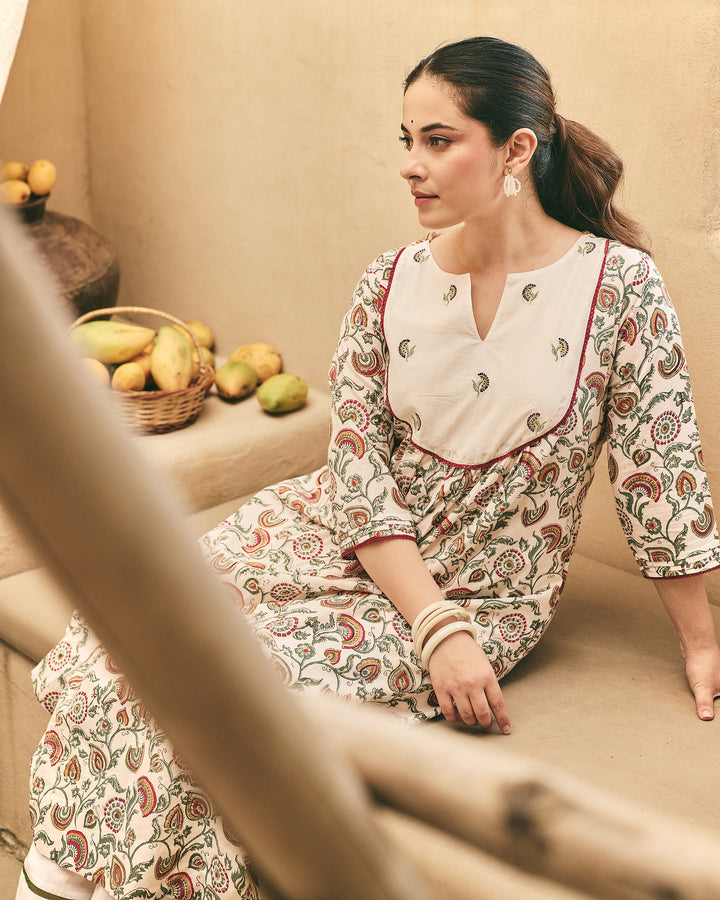 Liza White Cotton Printed kurta Set