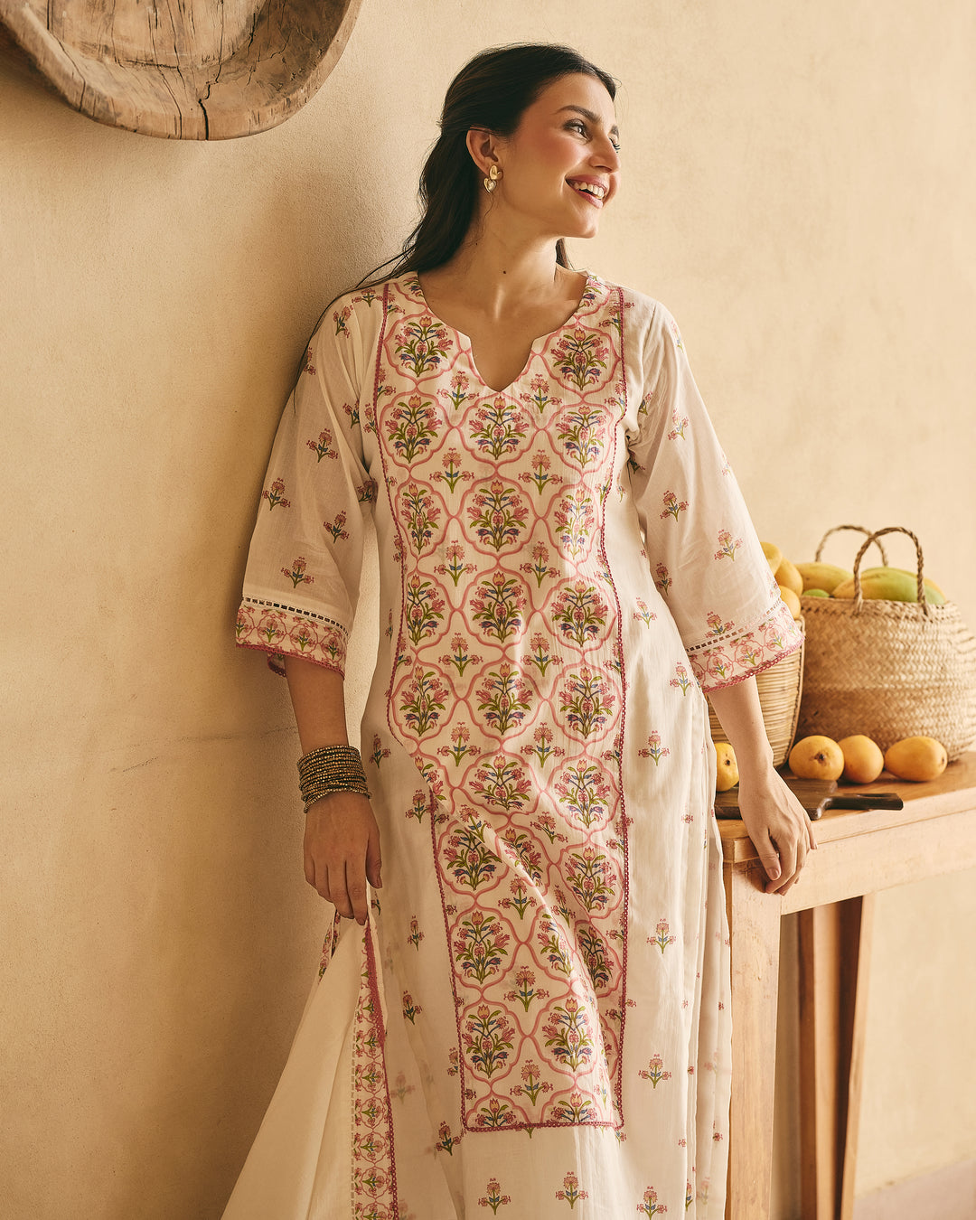 Kaveri White And Pink Mul Cotton Printed Suit Set