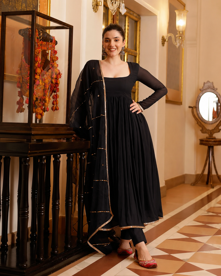 Taani Black Gotapatti Georgette Suit Set
