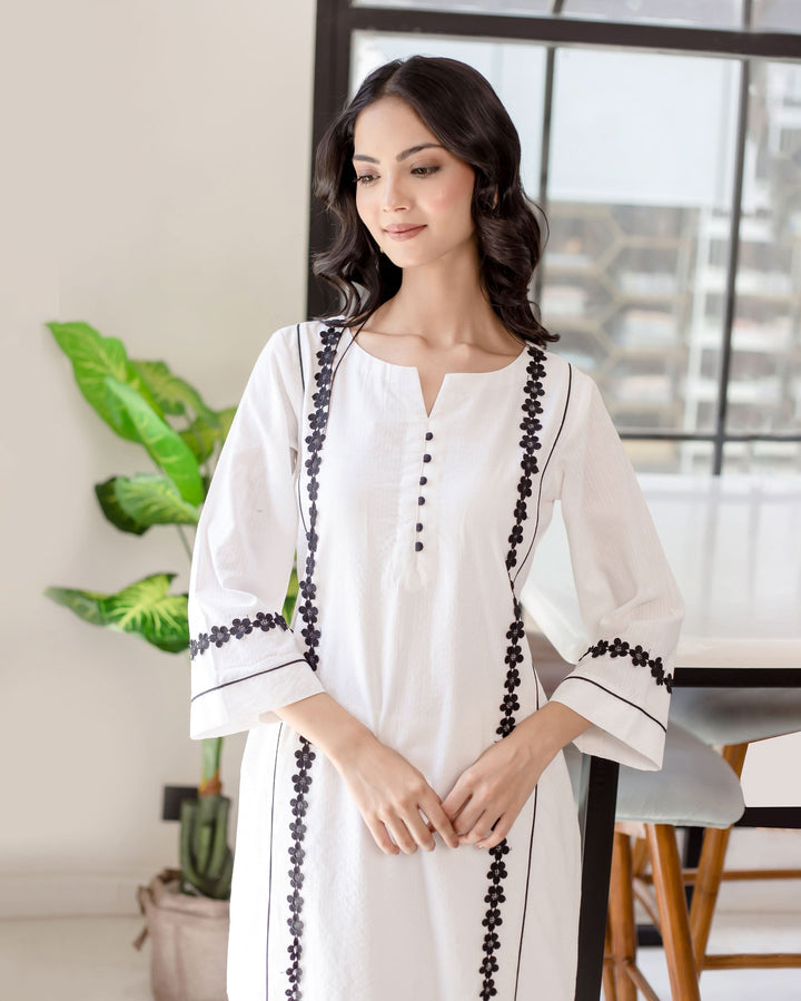 Calla White Solid Cotton Coord Set