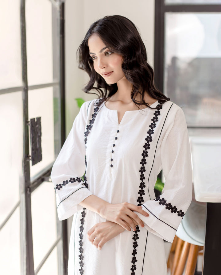 Calla White Solid Cotton Coord Set