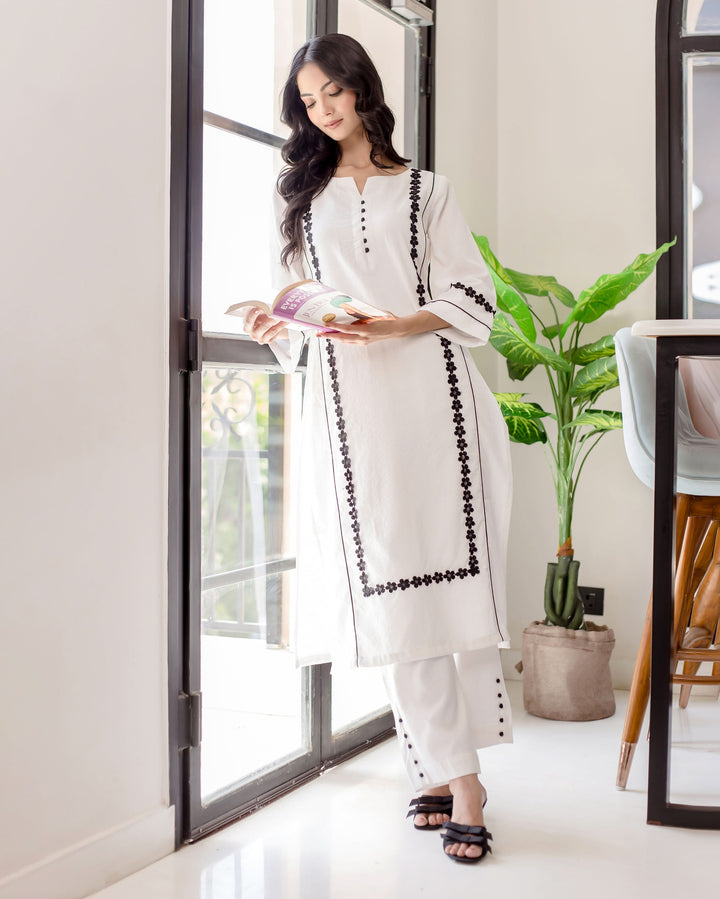 Calla White Solid Cotton Coord Set