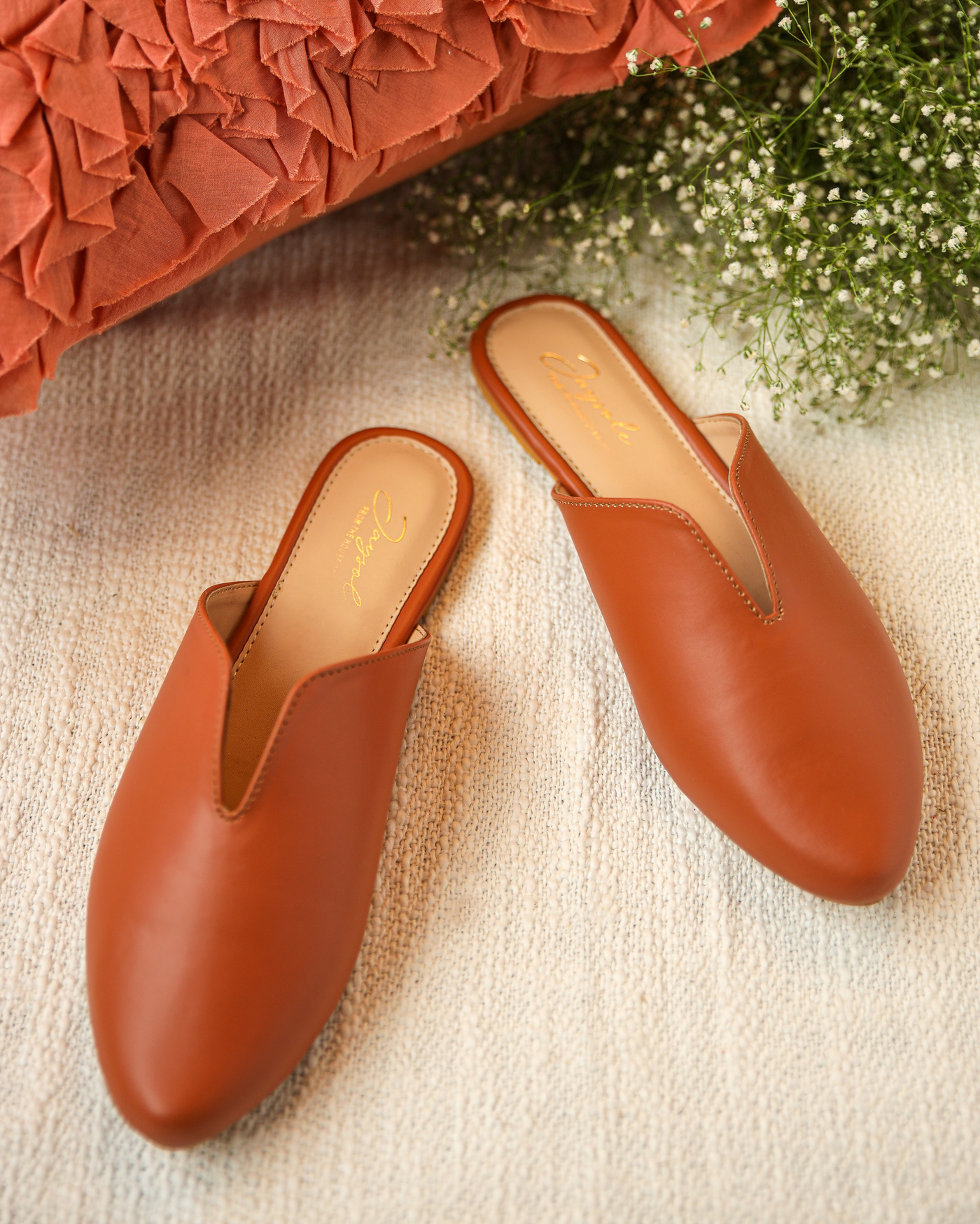 Coconut Shell Leather Mules