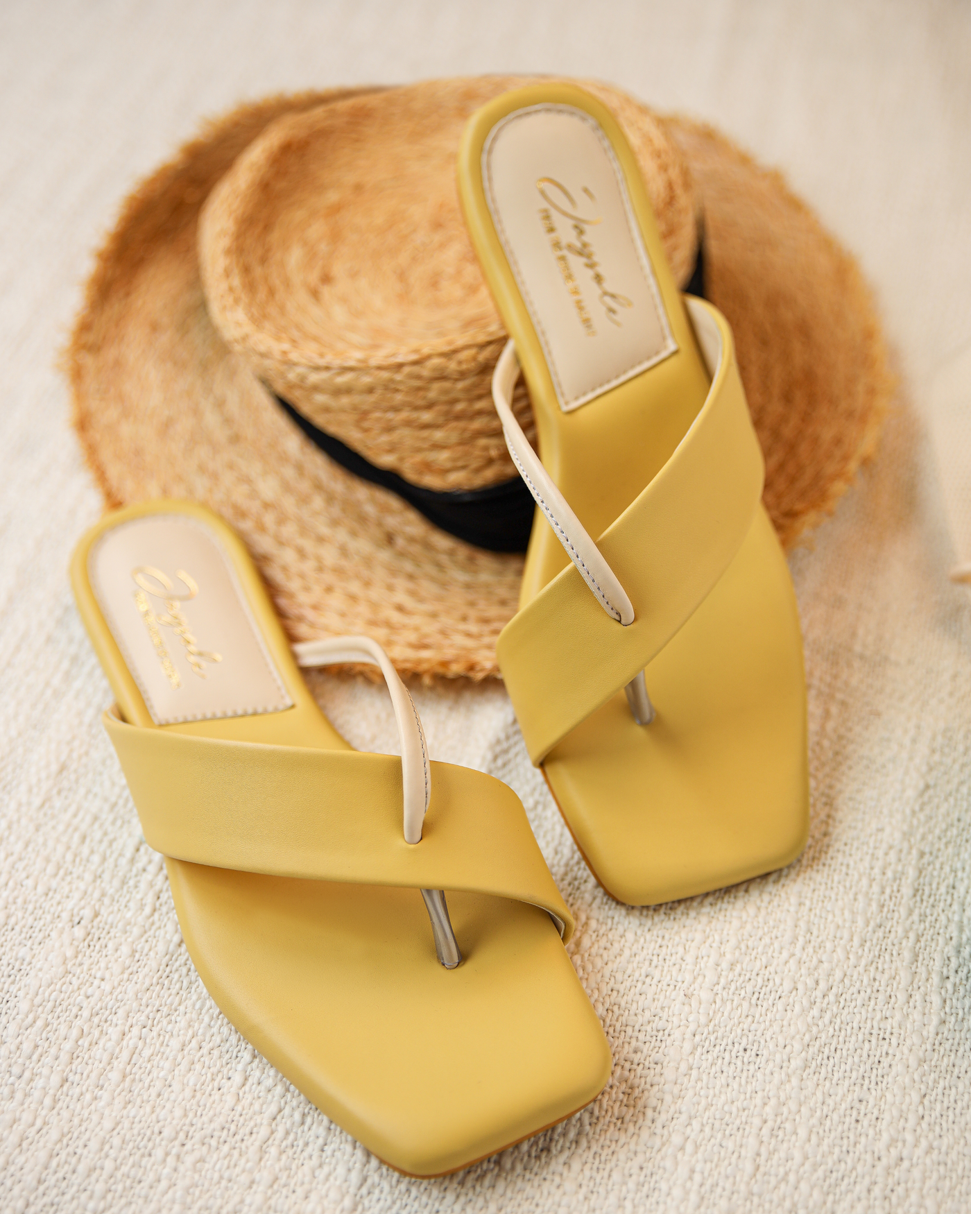 Cornsilk Crisscross Flats