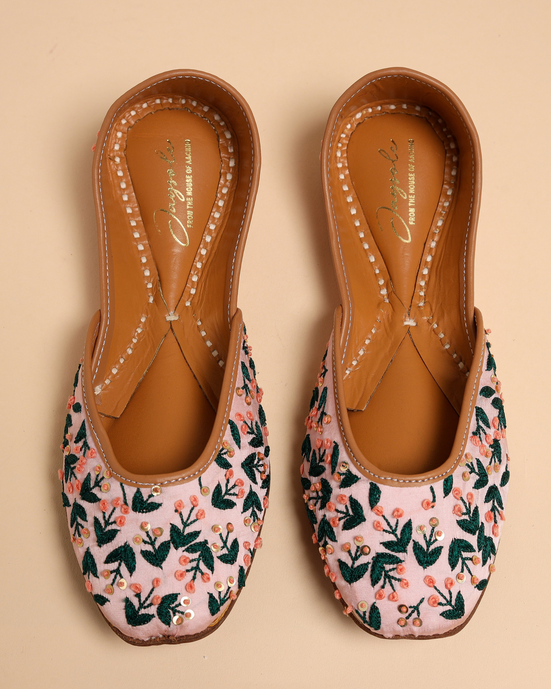 Green Petals Handcrafted Jutti