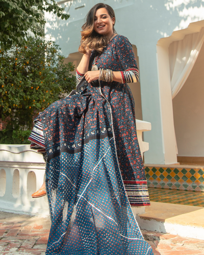 Blue Flower Drops Handblock Suit Set
