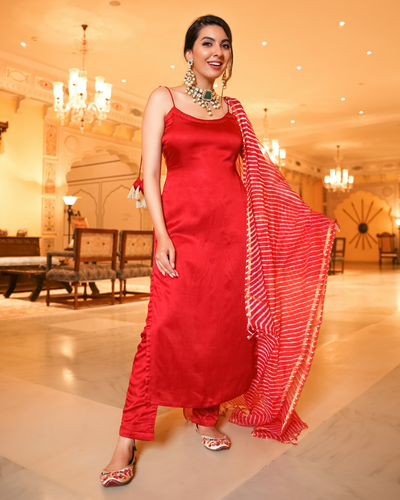 Simple sales red suit