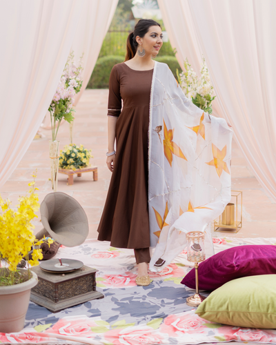Brown Thread Work Work Georgette Salwar Suit | Combination dresses,  Contrast dress, Colour combination for dress