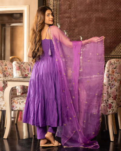 Dyuti Gotapatti Tier Suit Set