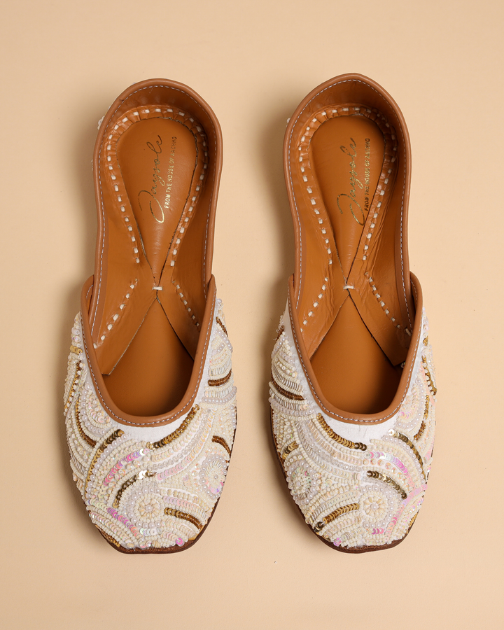 White Illusion Handcrafted Jutti