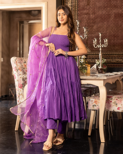 Dyuti Gotapatti Tier Suit Set