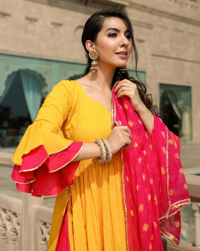 Yellow Beat Leheriya Gota Suit Set