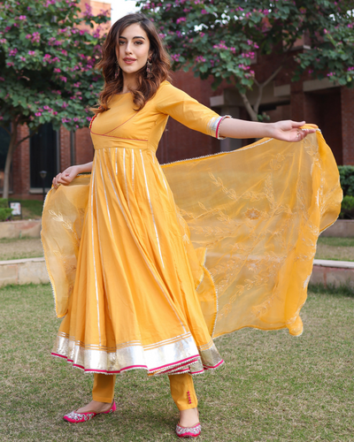 Yellow Popcorn Gotapatti Suit Set