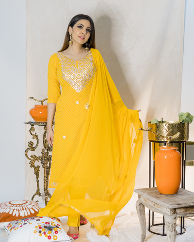 Begonia Leheriya Suit Set