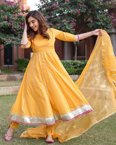 Yellow Popcorn Gotapatti Suit Set