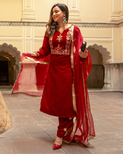 Buy Stylish Red Salwar Suits Collection At Best Prices Online