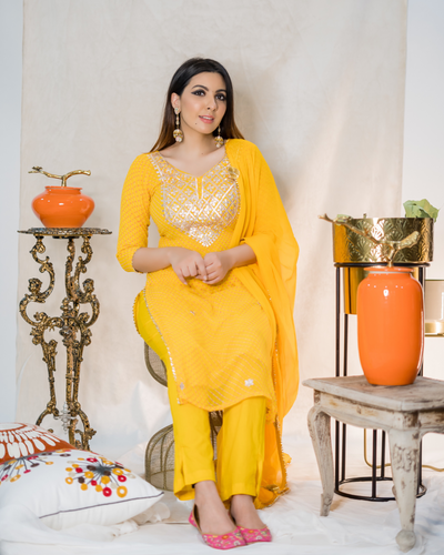 Begonia Leheriya Suit Set