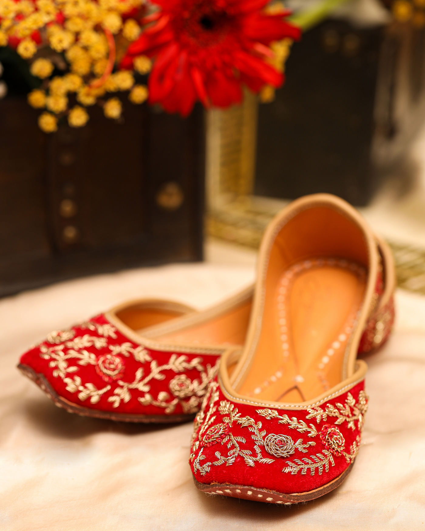 Red Floret Handcrafted Jutti