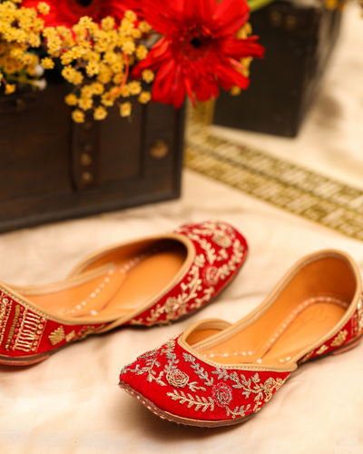 Red Floret Handcrafted Jutti