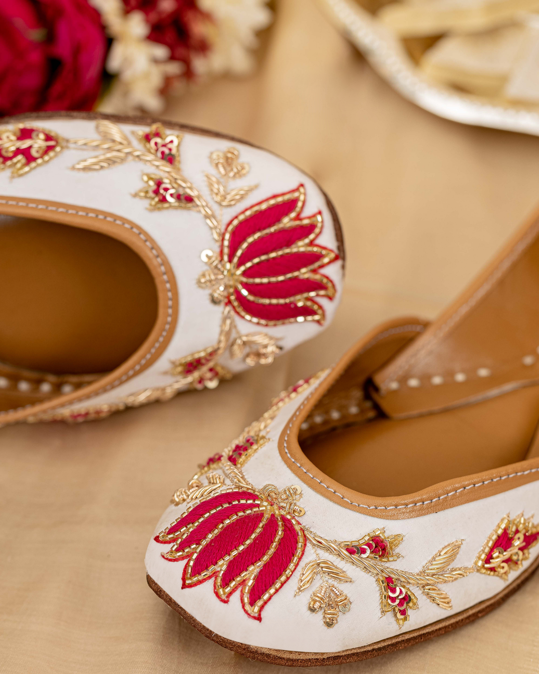 Cava Lotus Handcrafted Jutti
