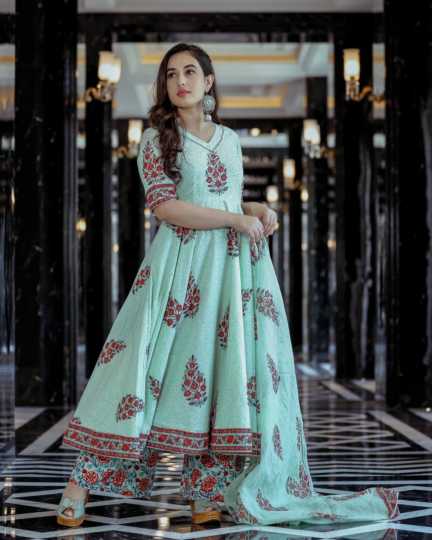 Petal Handblock Suit Set