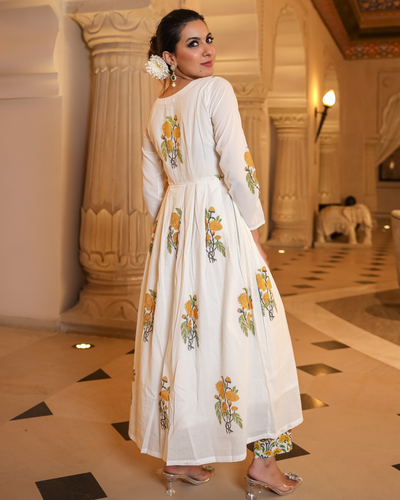 Musky White Handblock Kurta Set